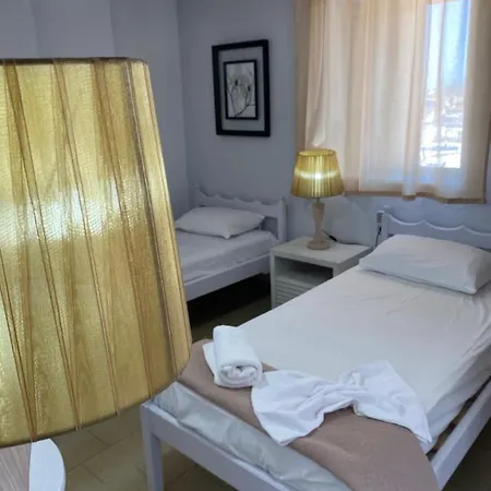 Hotel Popi *