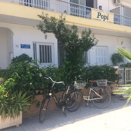 Popi Hotel *